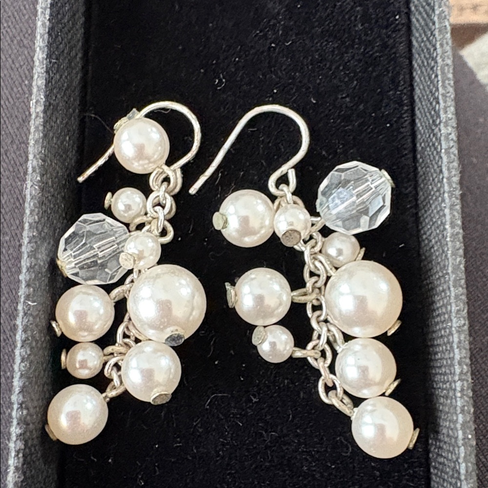 Elegant faux Pearl and Crystal Dangle Earrings